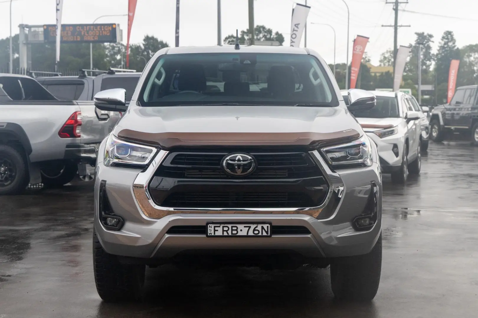 2021 Toyota Hilux Gallery Image 4