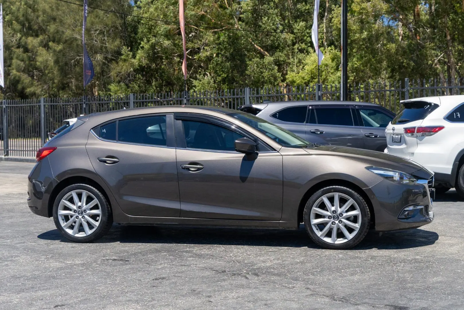 2017 Mazda 3 Gallery Image 3