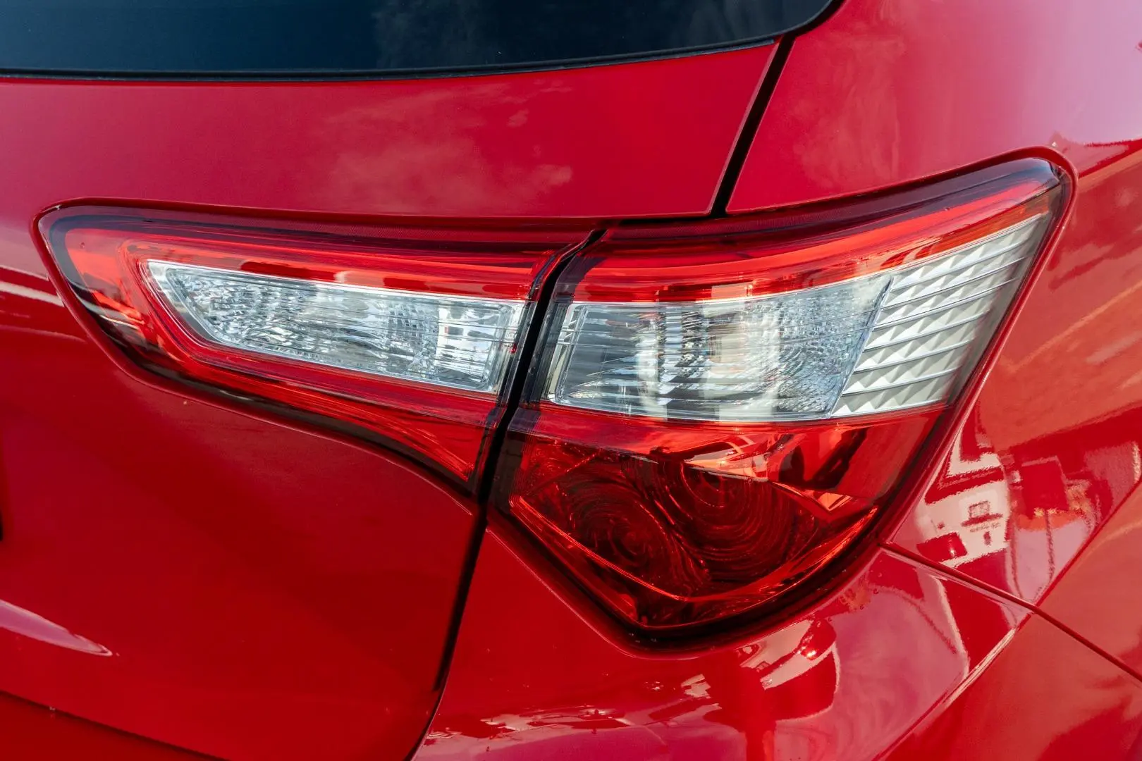 2018 Toyota Yaris Gallery Image 20
