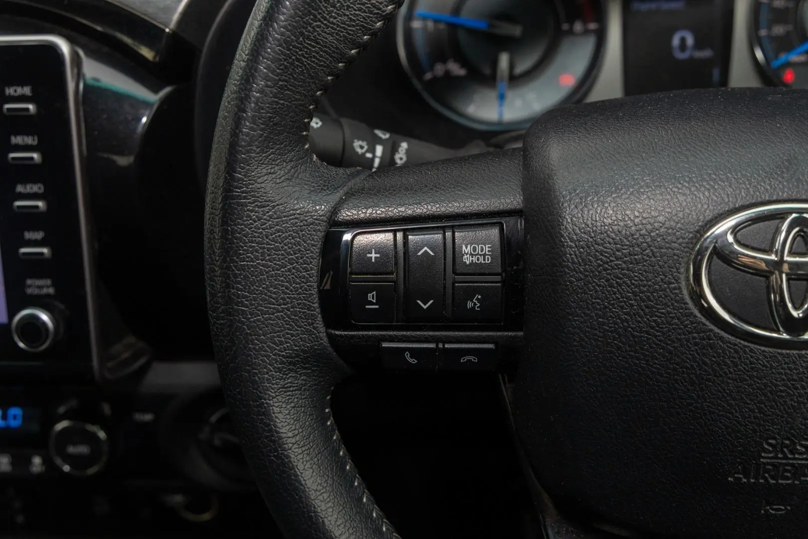 2021 Toyota Hilux Gallery Image 11