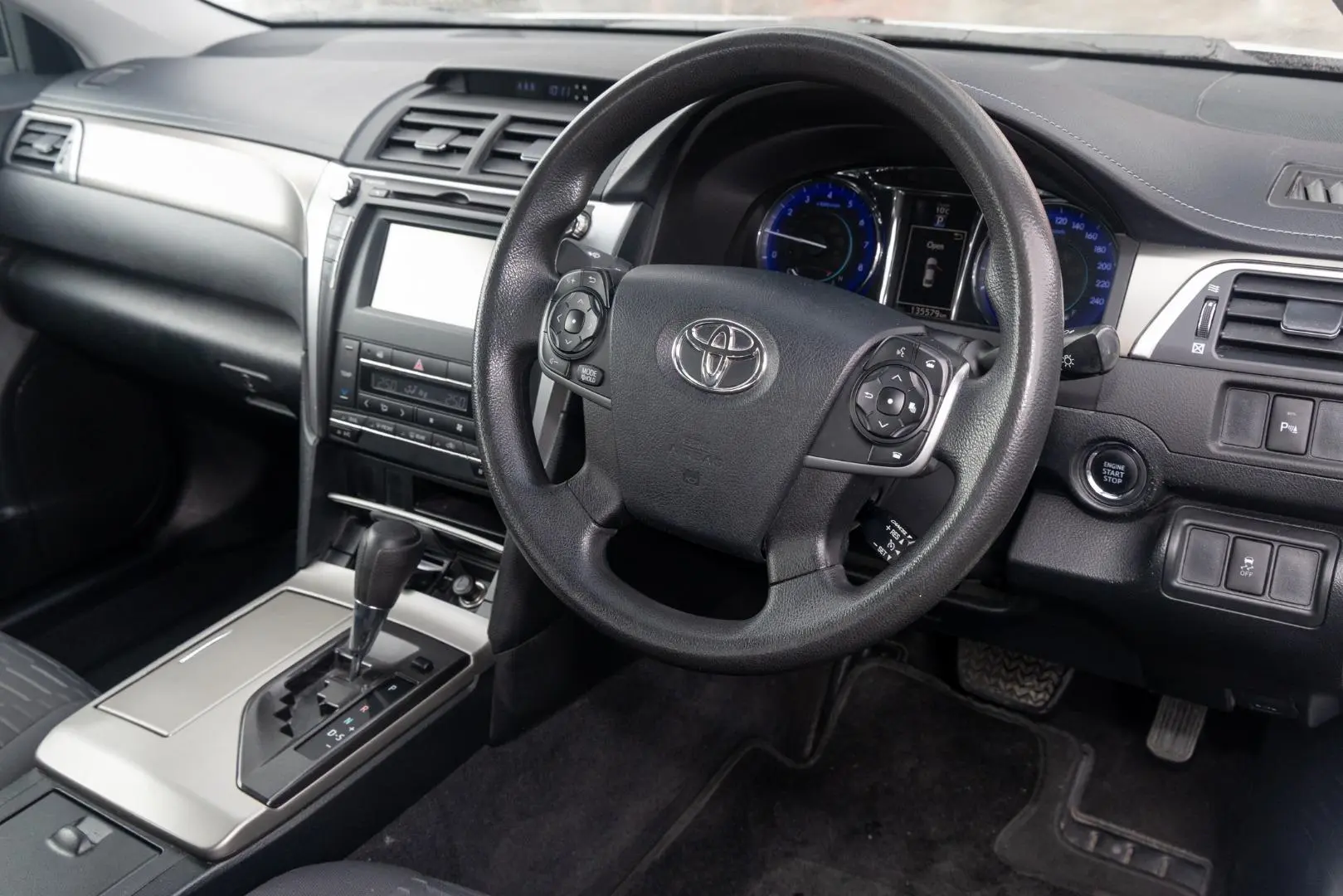 2016 Toyota Aurion Gallery Image 7