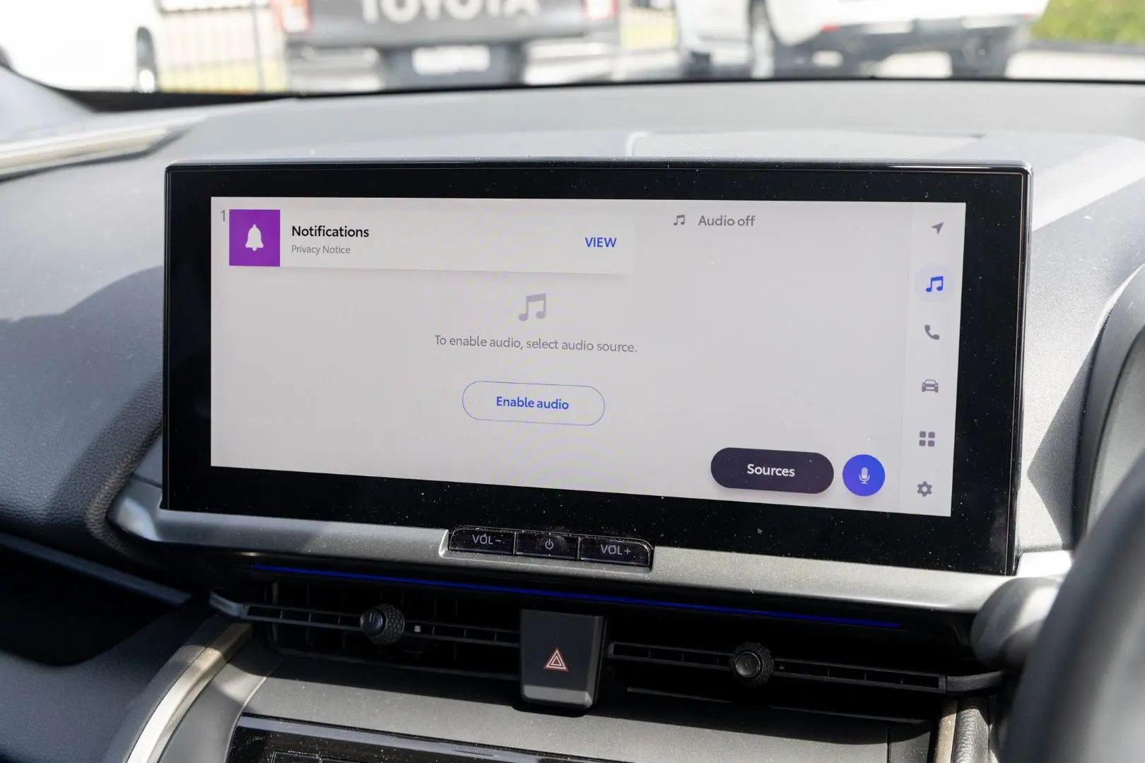 2025 Toyota C-HR Gallery Image 16