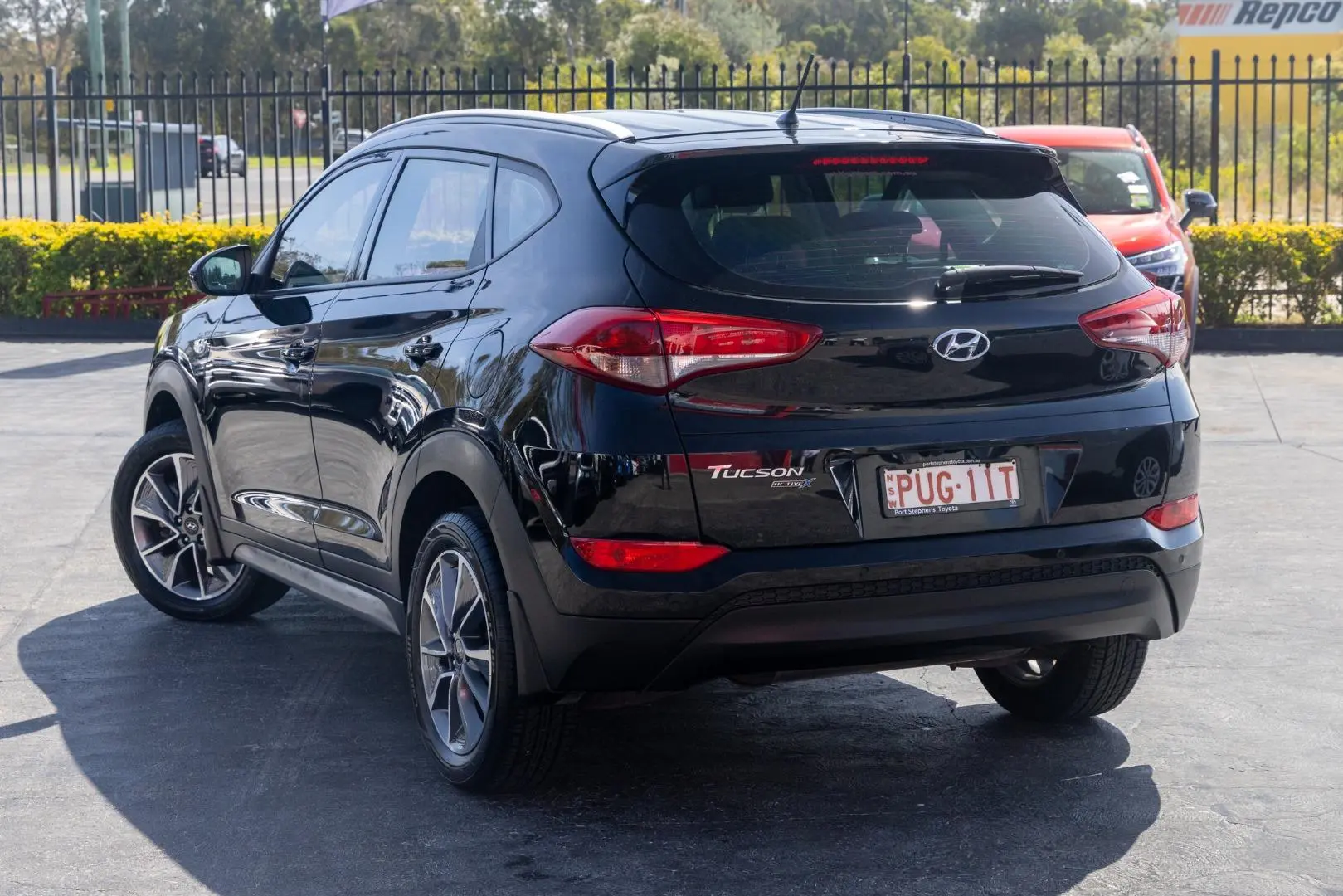 2018 Hyundai Tucson Gallery Image 2