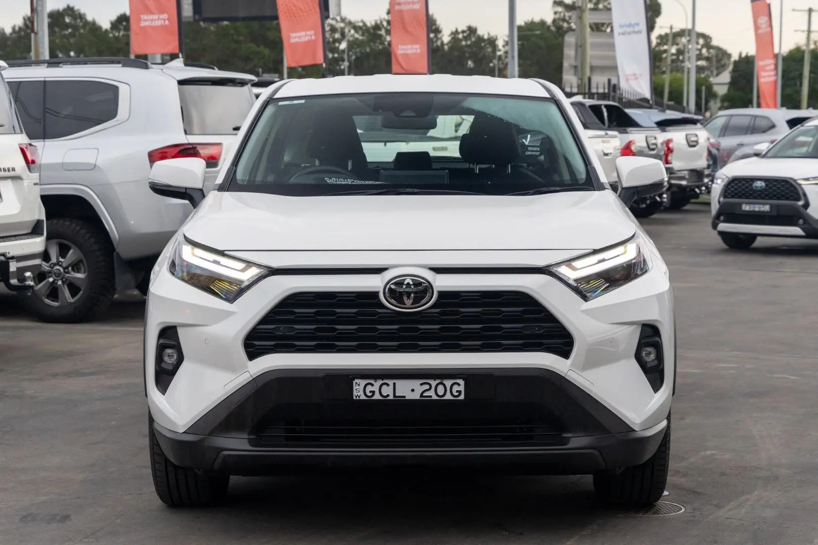 2025 Toyota RAV4 Gallery Image 4