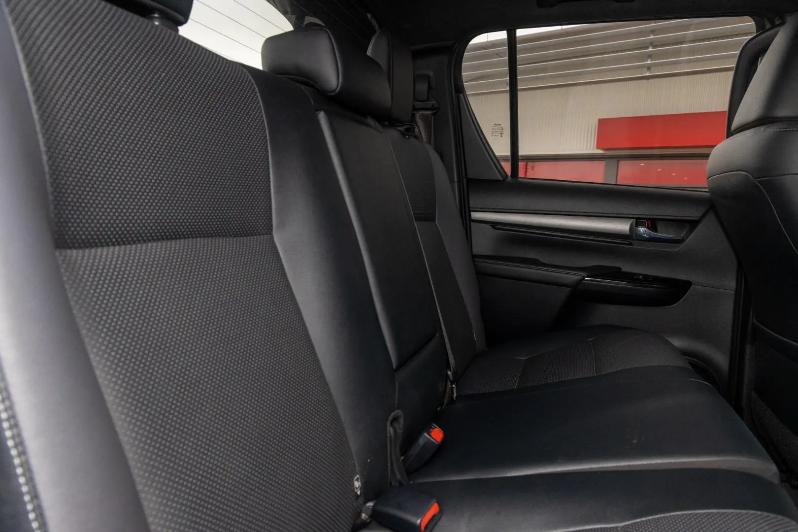 2021 Toyota Hilux Gallery Image 9