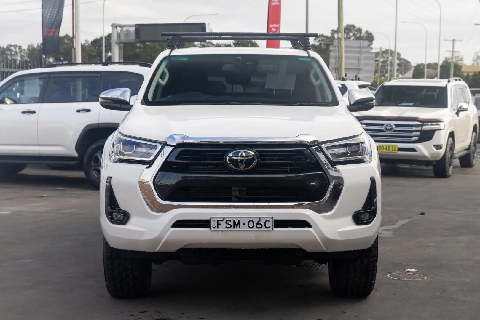 2022 Toyota Hilux Gallery Image 4