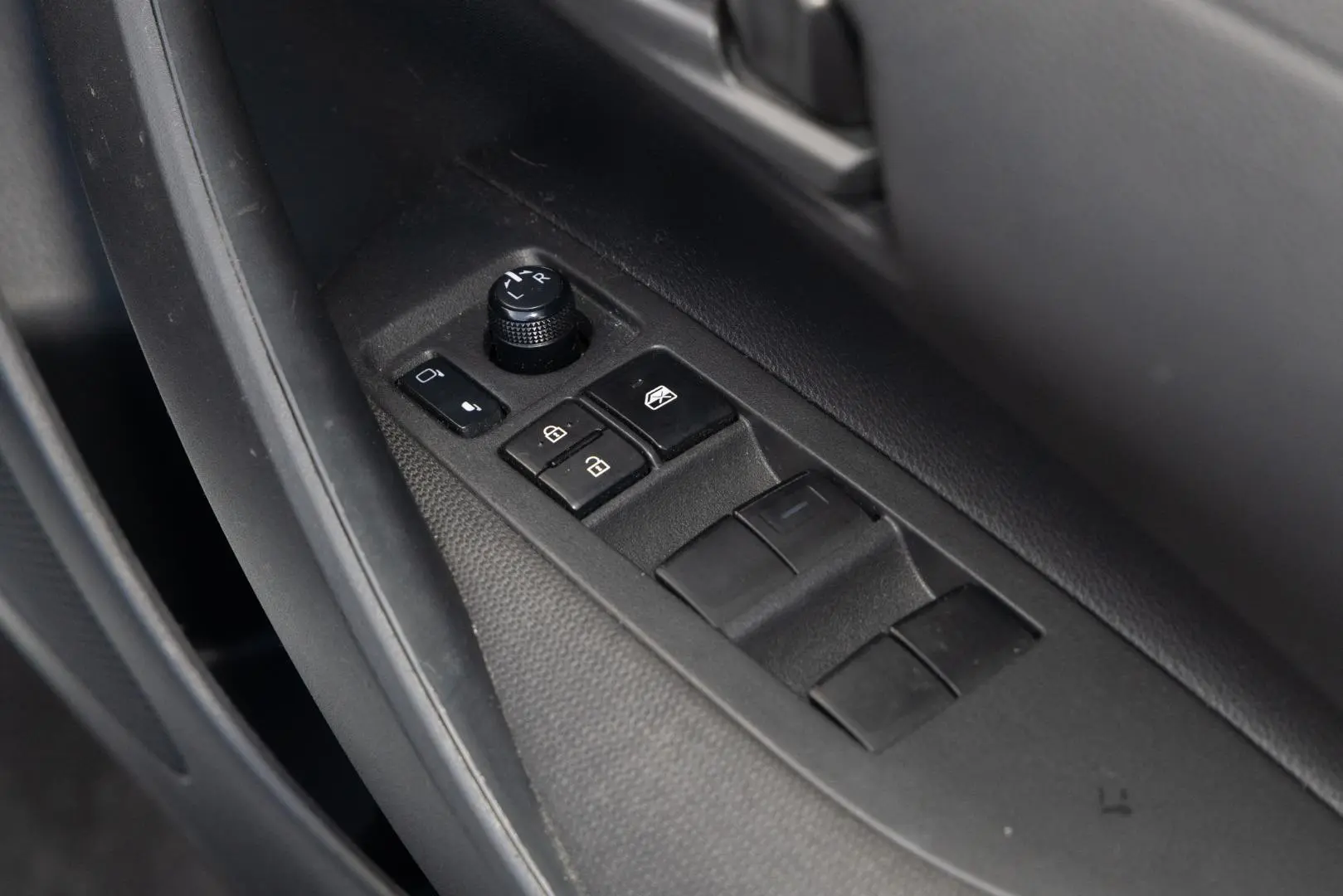 2021 Toyota Corolla Gallery Image 18
