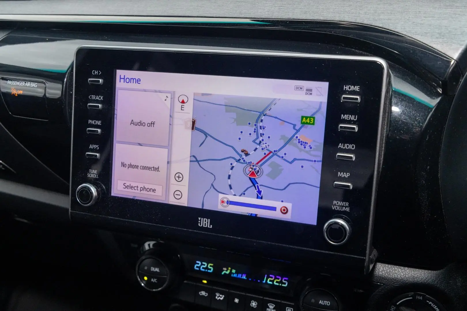 2022 Toyota Hilux Gallery Image 10
