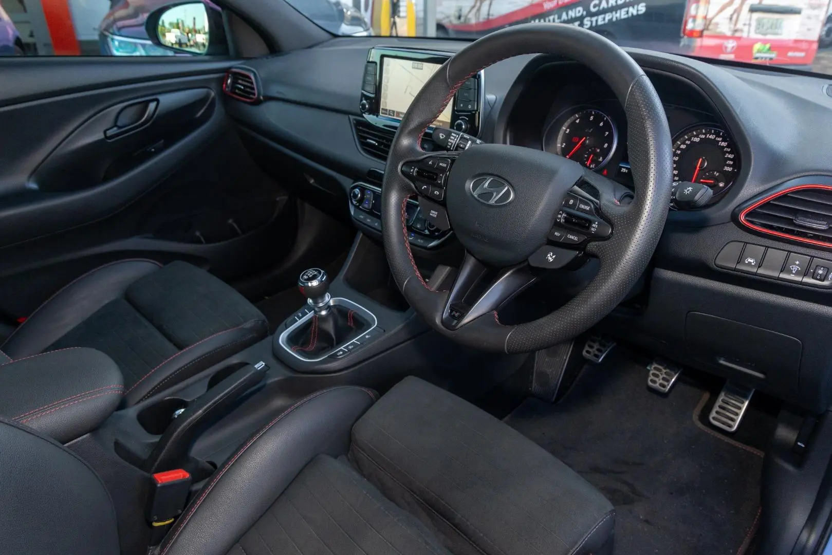 2021 Hyundai i30 Gallery Image 7