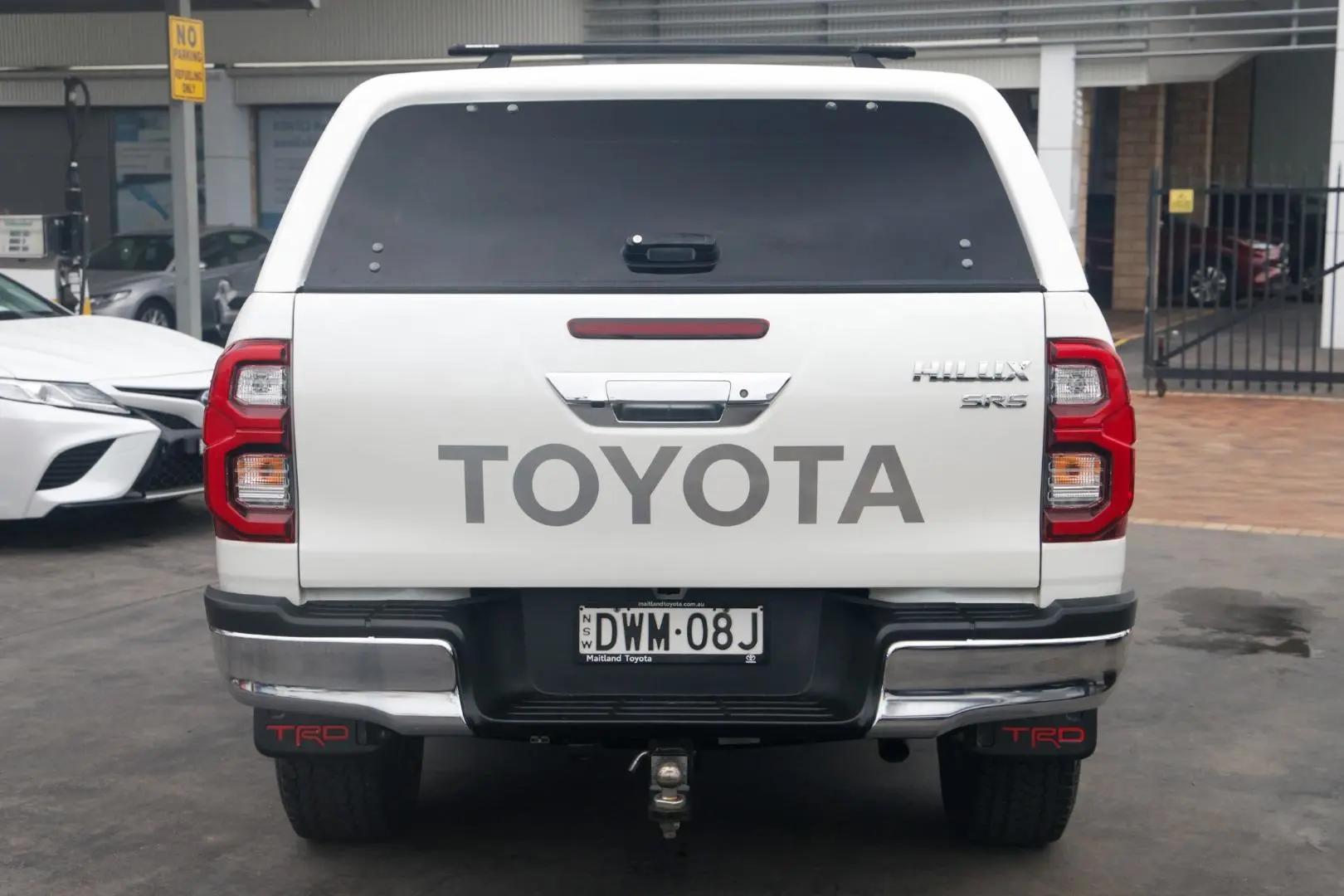 2018 Toyota Hilux Gallery Image 5