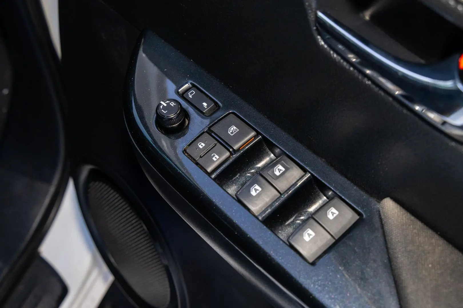 2023 Toyota Hilux Gallery Image 18