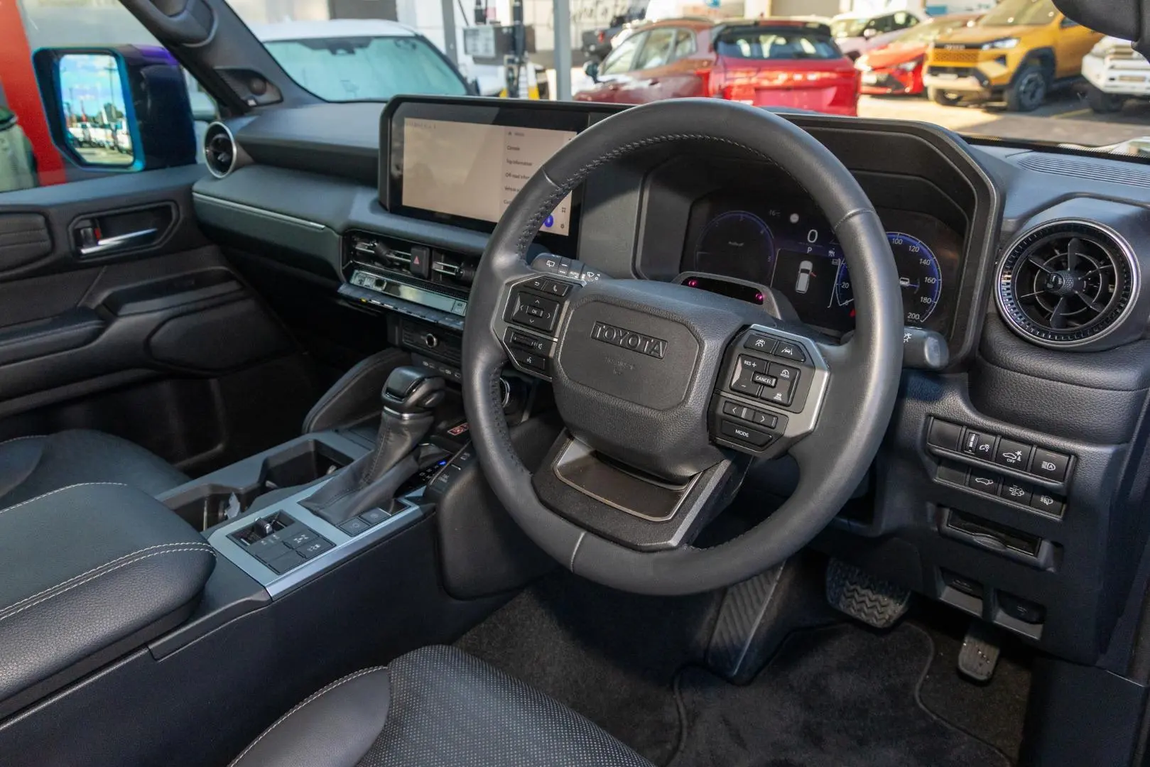 2024 Toyota Landcruiser Prado Gallery Image 7
