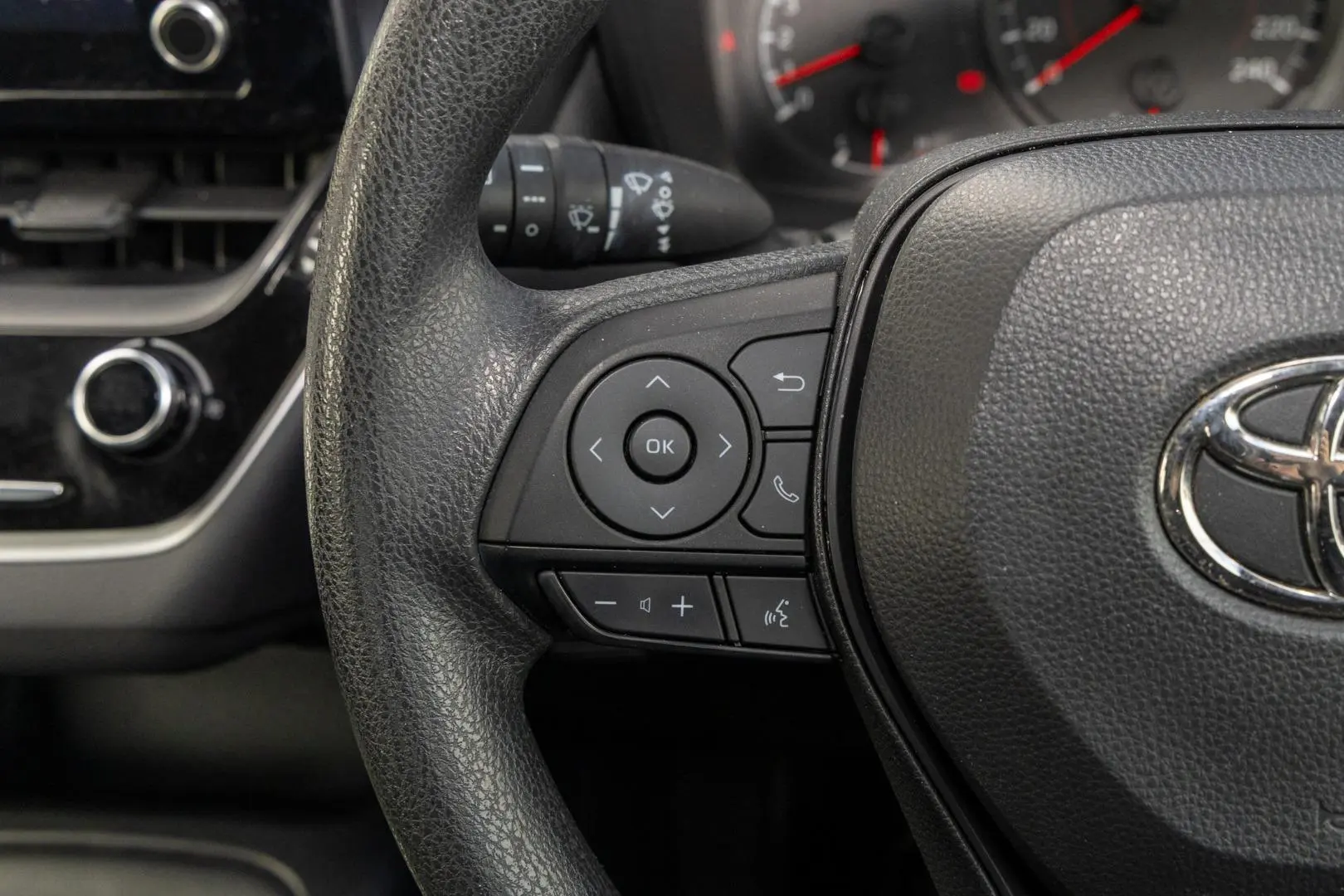 2022 Toyota Corolla Gallery Image 11