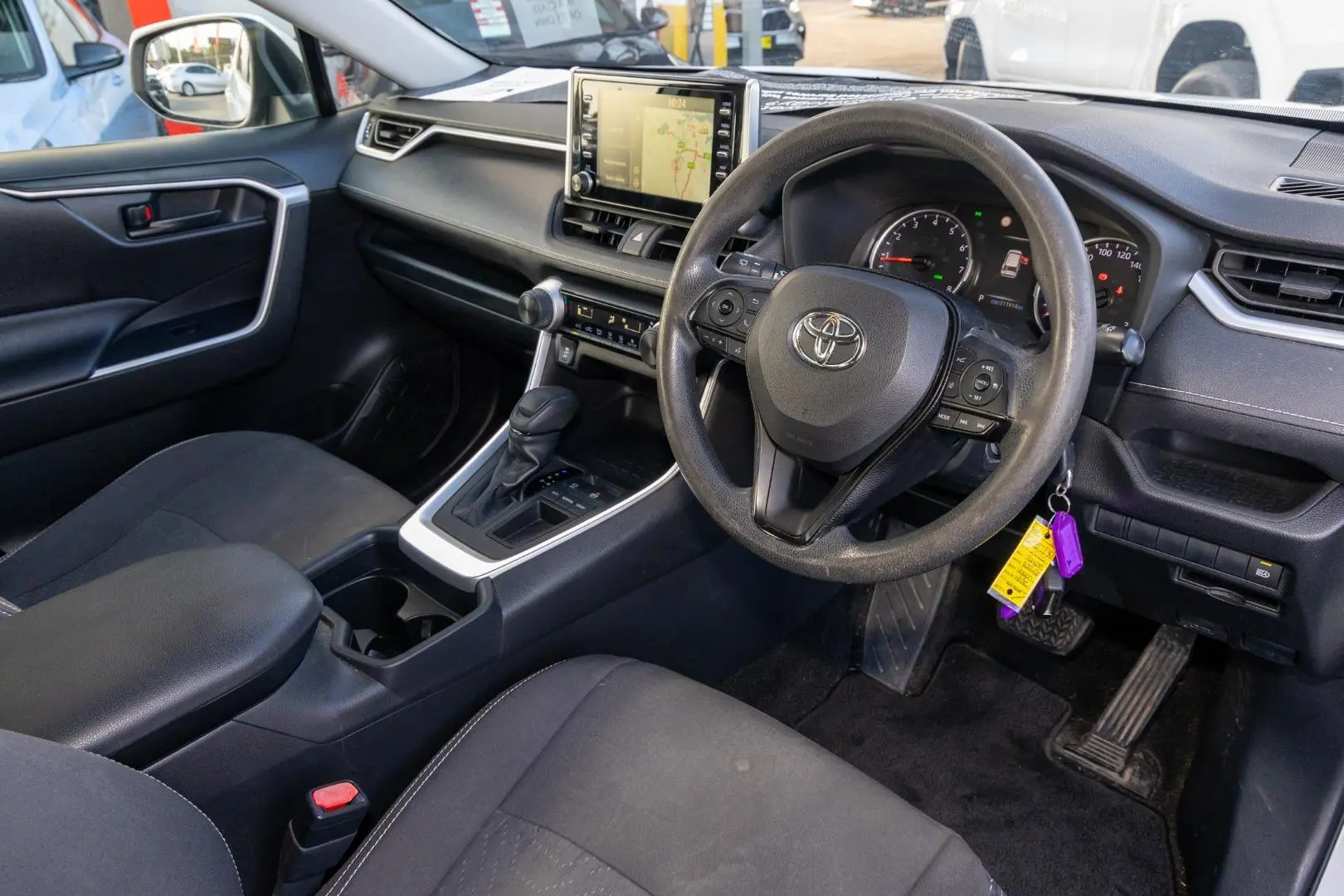 2020 Toyota RAV4 Gallery Image 7