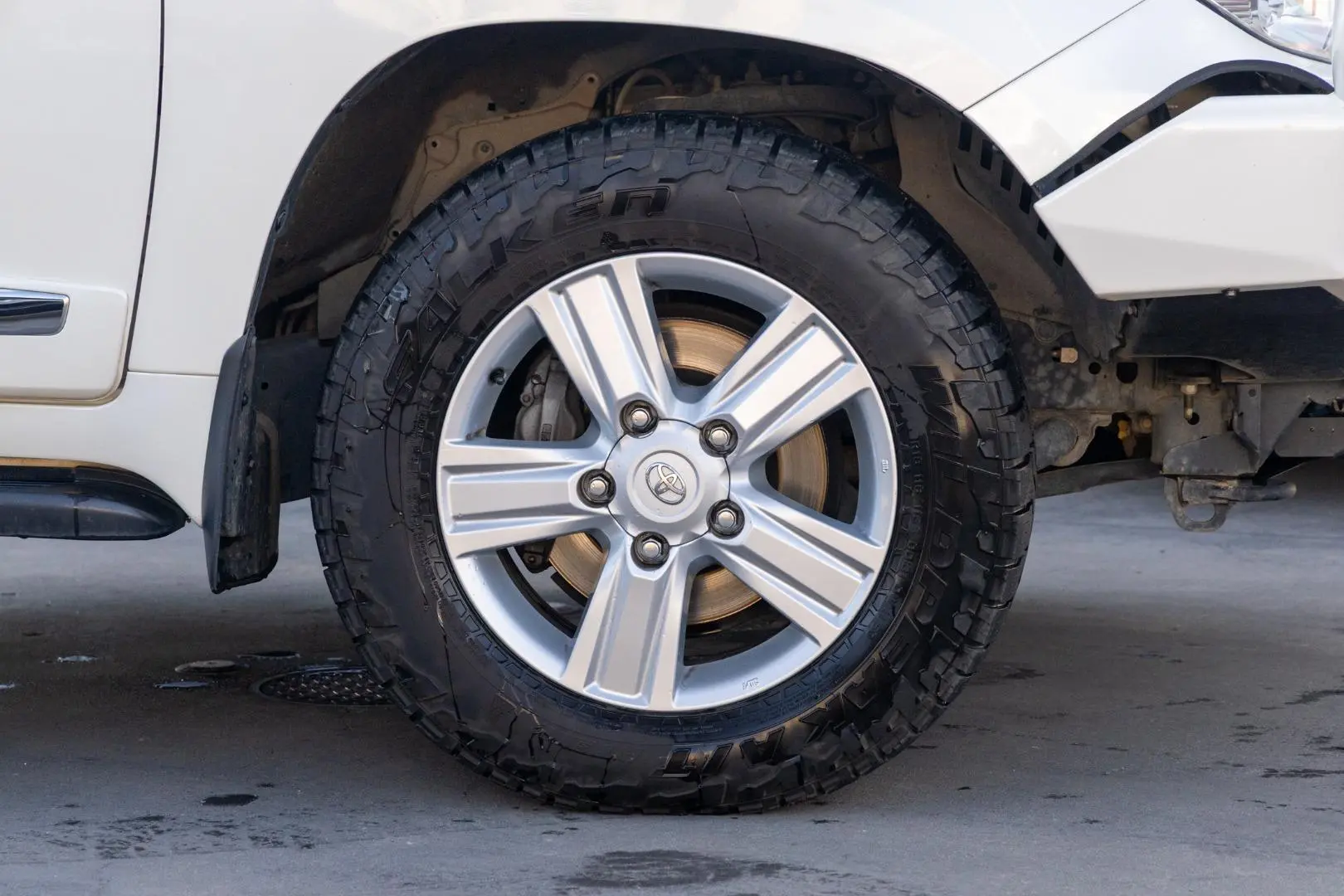 2015 Toyota Landcruiser Gallery Image 22