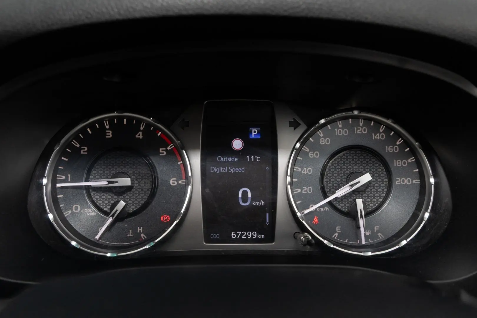 2023 Toyota Hilux Gallery Image 13