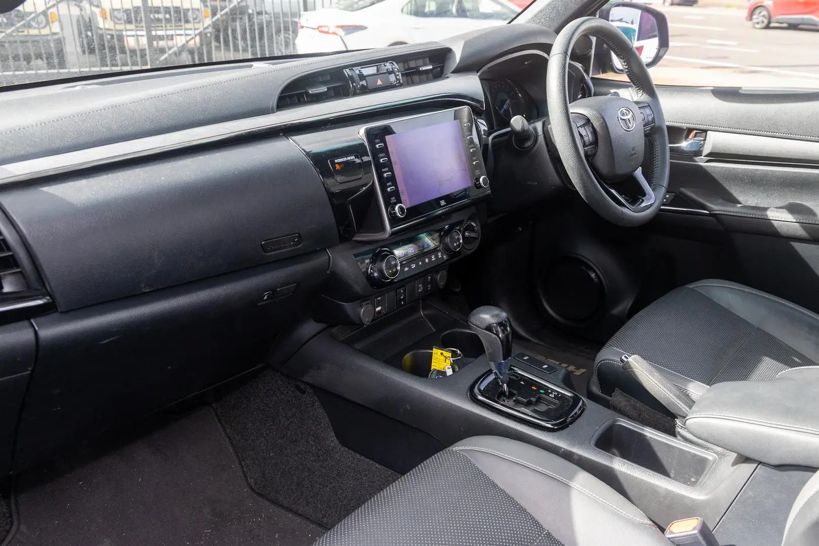 2021 Toyota Hilux Gallery Image 8