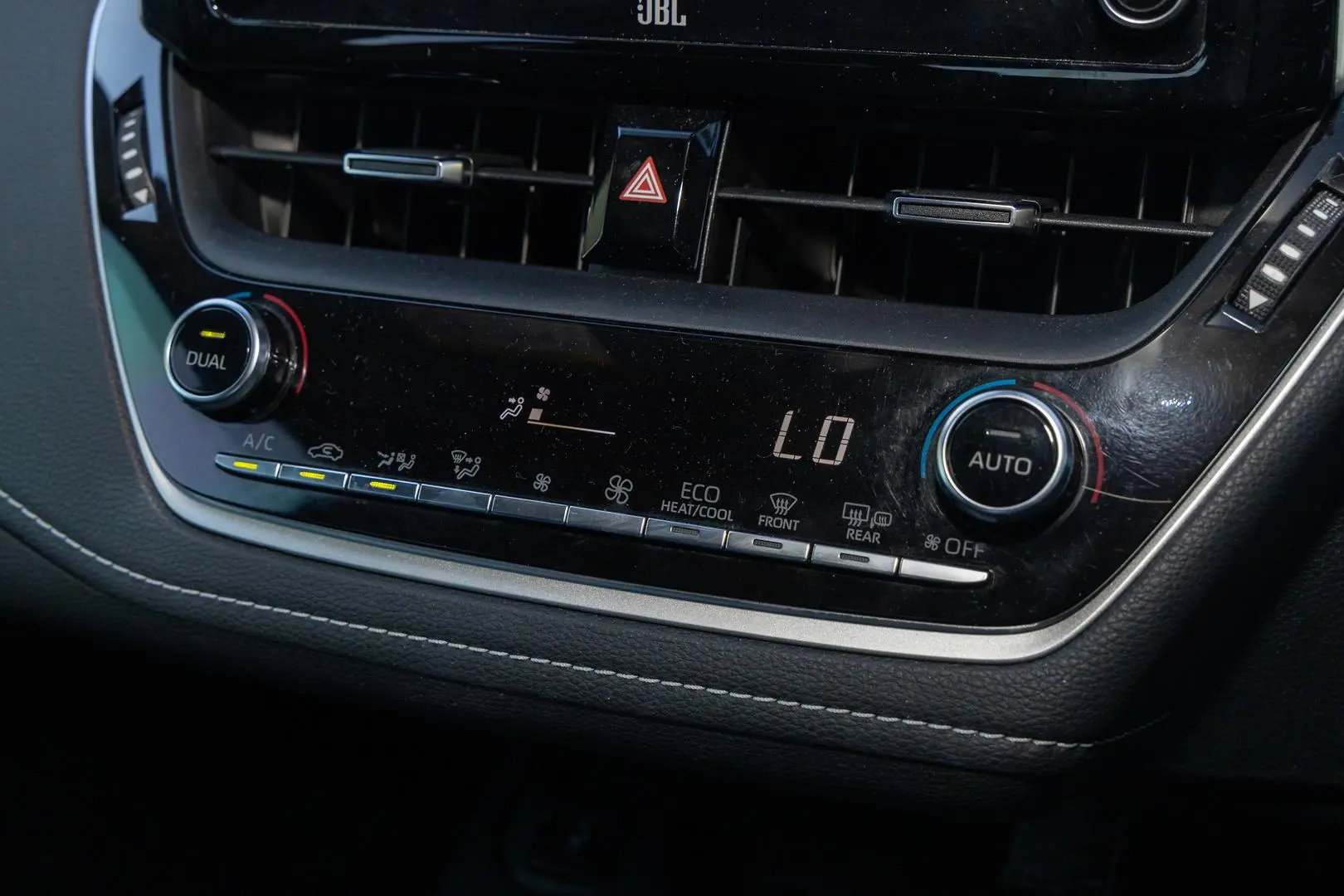 2019 Toyota Corolla Gallery Image 16