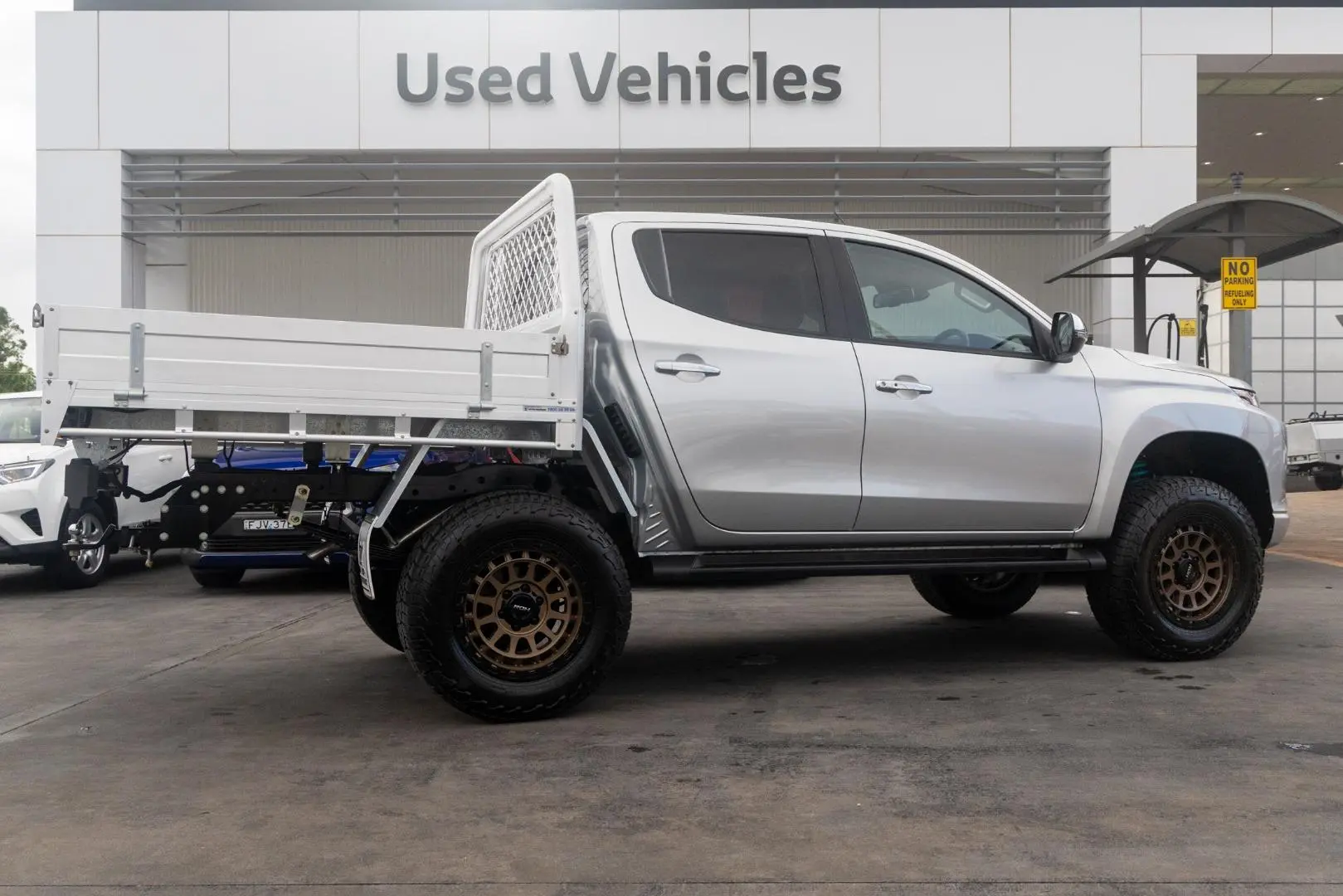 2023 Mitsubishi Triton Gallery Image 3