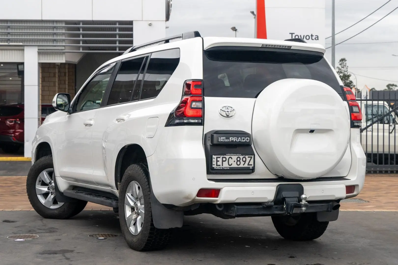 2021 Toyota Landcruiser Prado Gallery Image 2