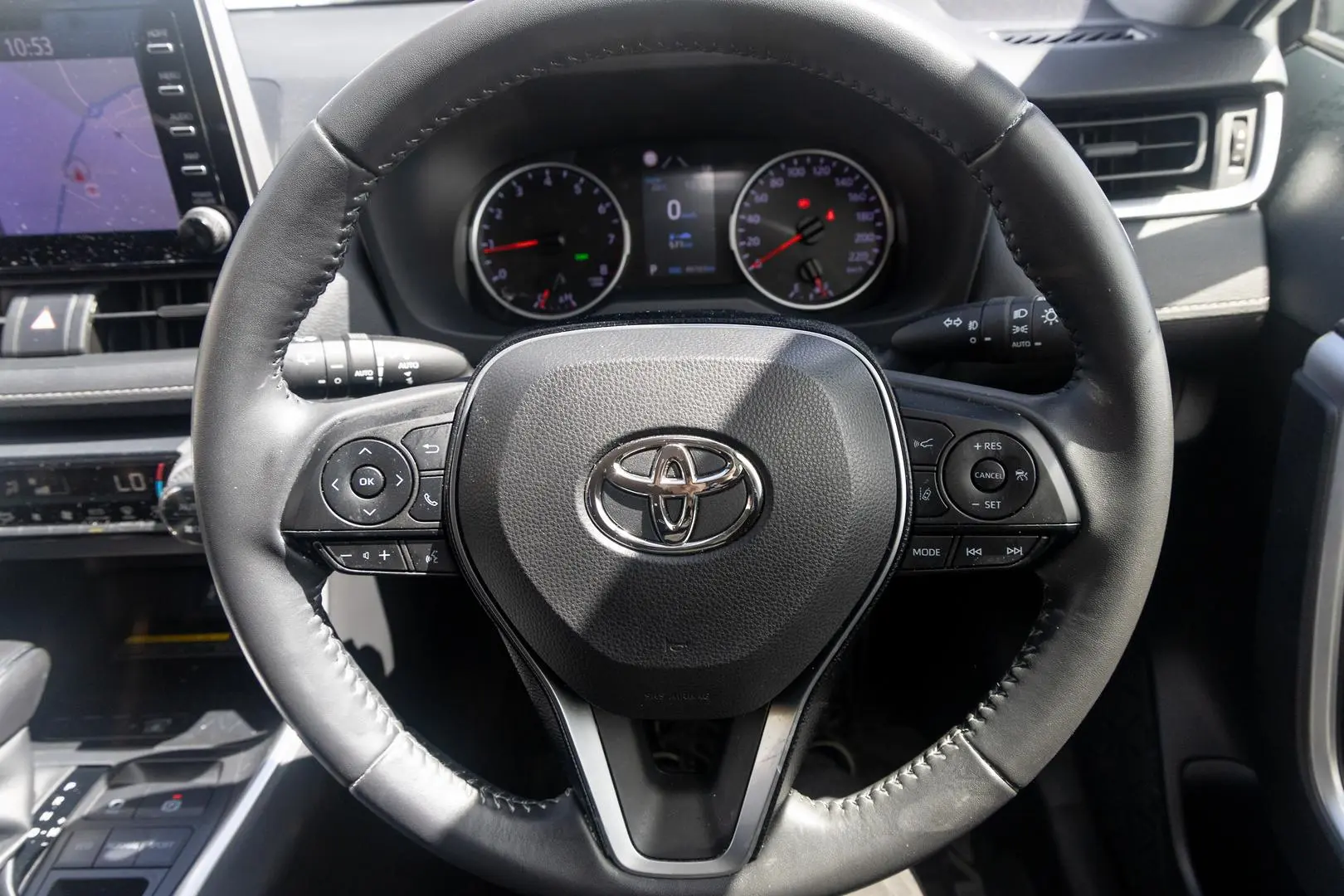 2019 Toyota RAV4 Gallery Image 10