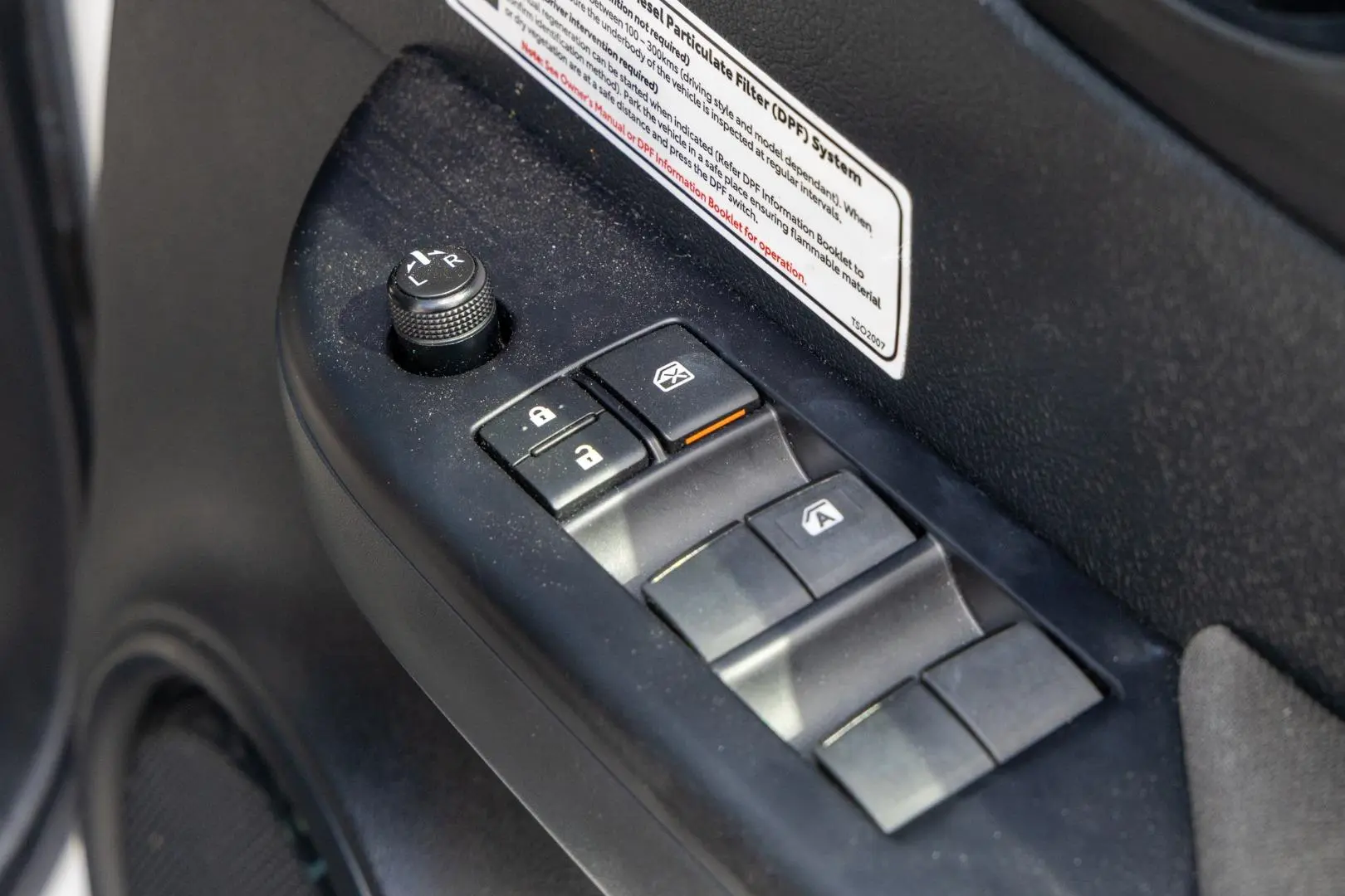 2020 Toyota Hilux Gallery Image 18