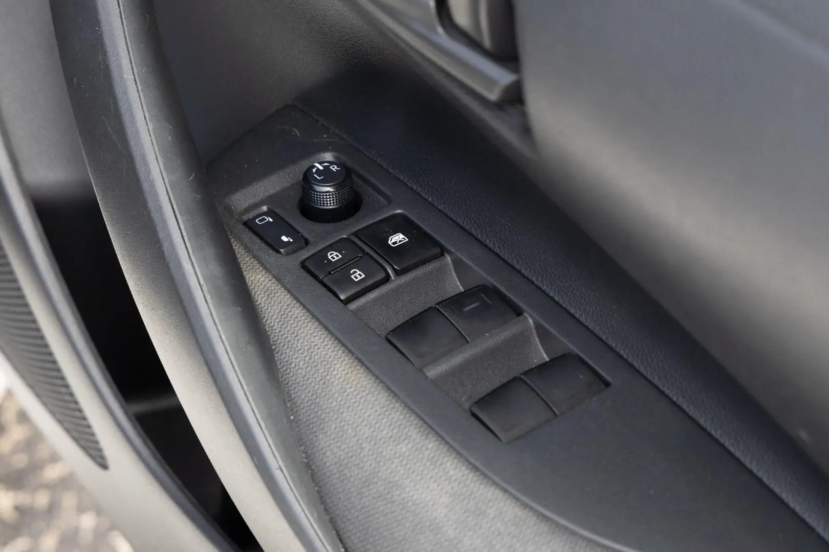 2020 Toyota Corolla Gallery Image 17