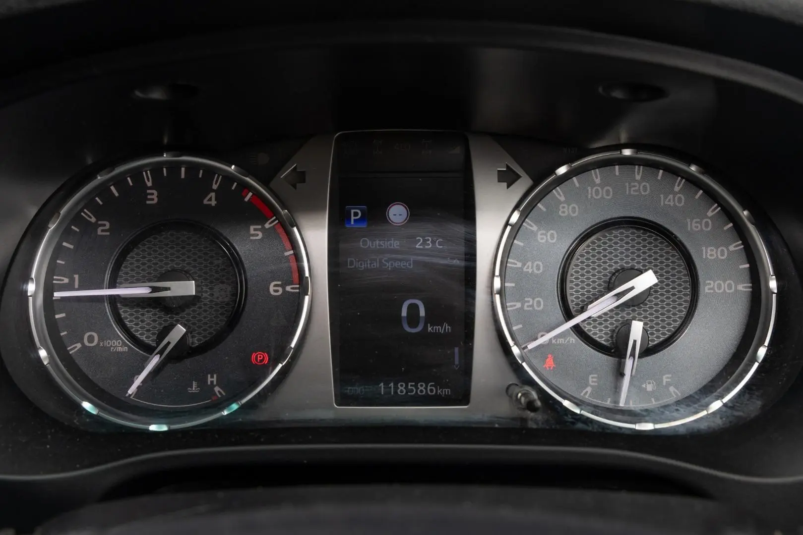 2021 Toyota Hilux Gallery Image 13