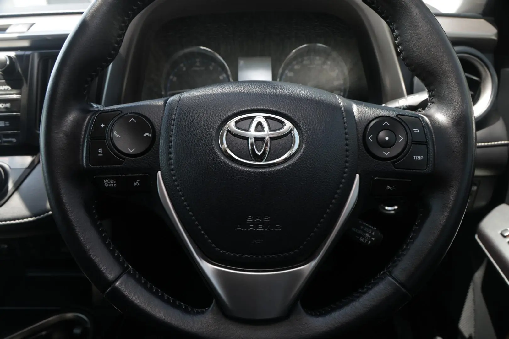 2016 Toyota Rav4 Gallery Image 10