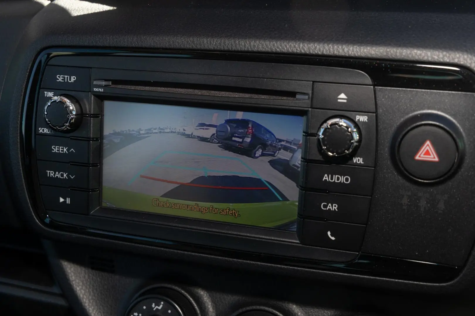 2017 Toyota Yaris Gallery Image 15