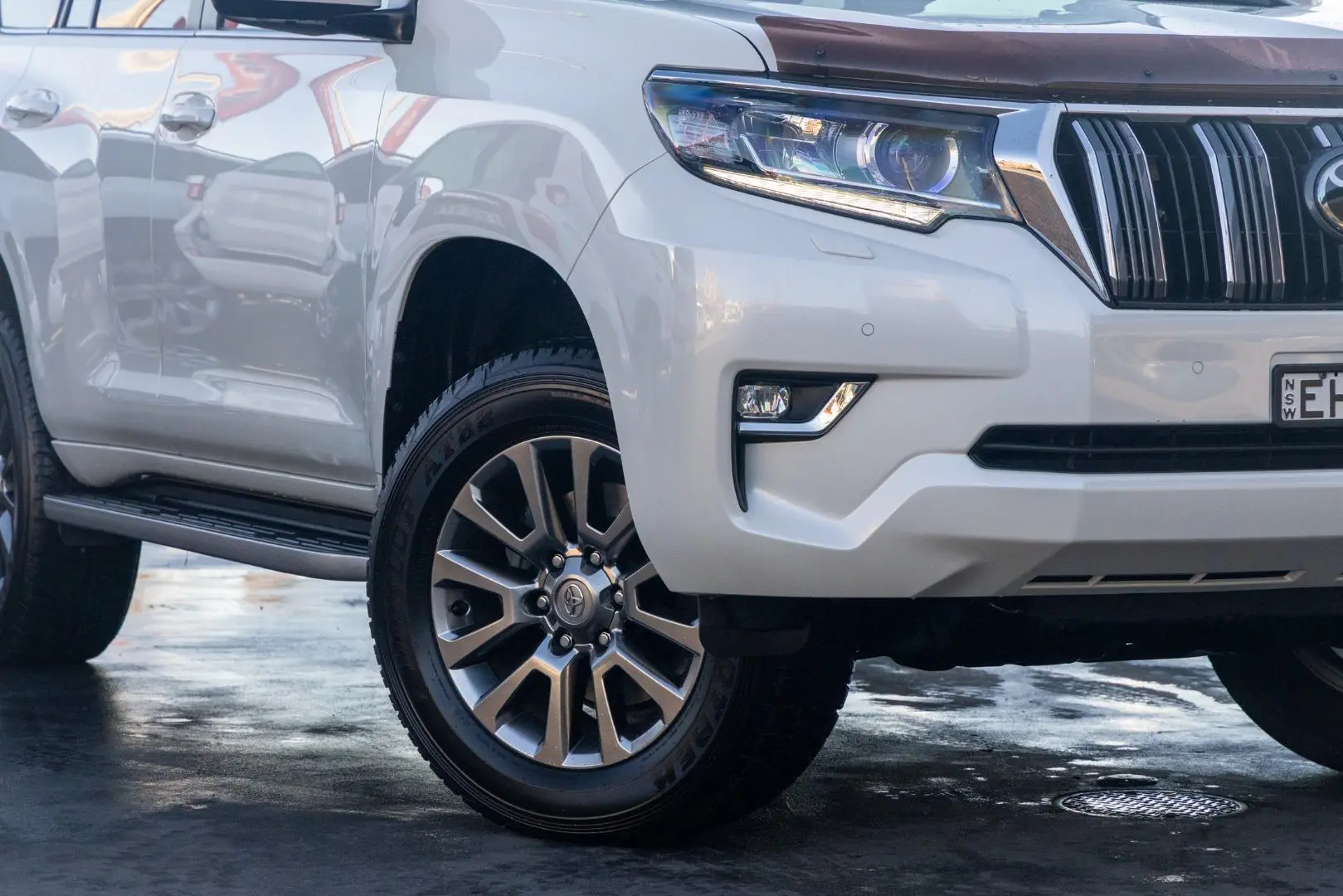2020 Toyota Landcruiser Prado Gallery Image 6