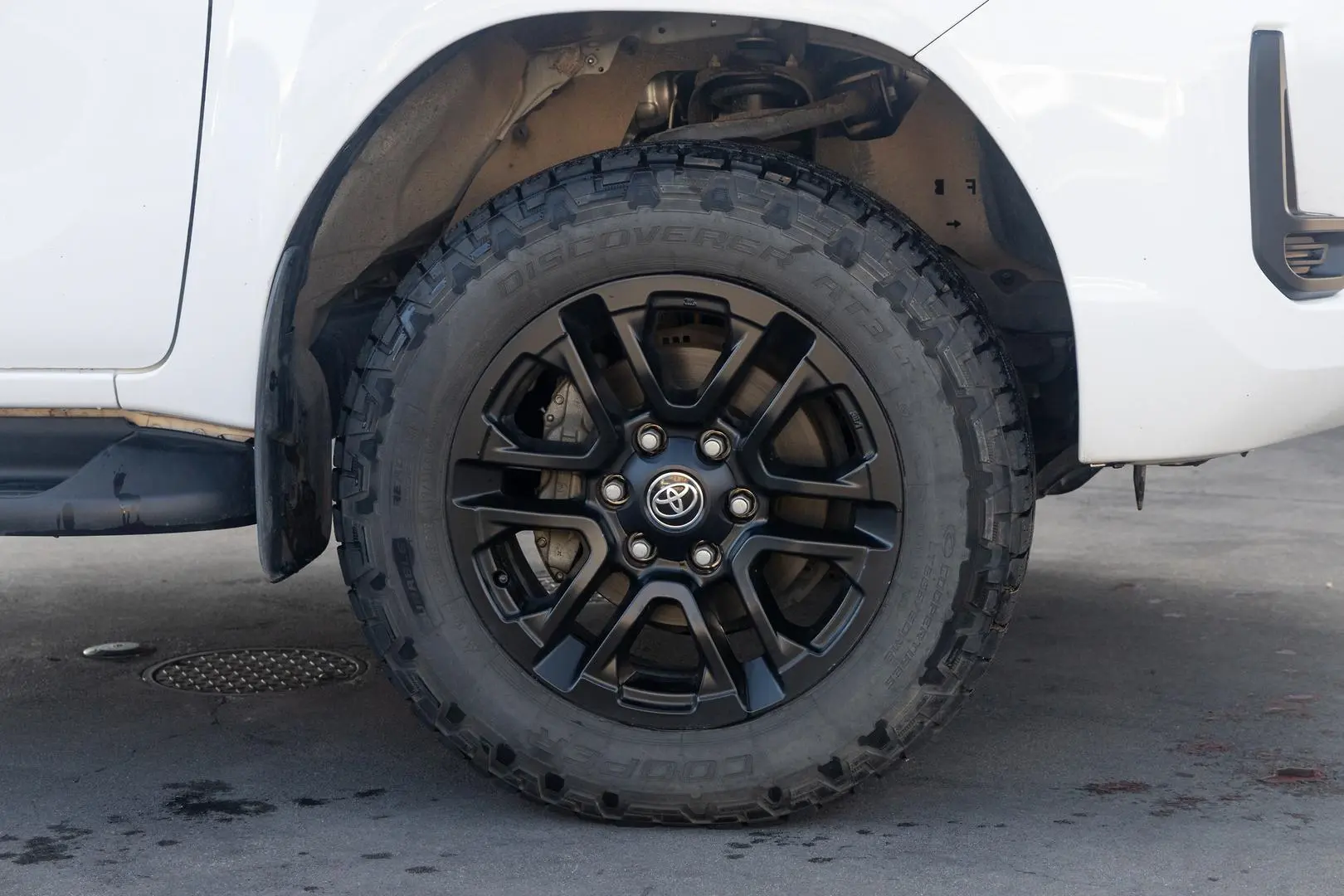 2023 Toyota Hilux Gallery Image 21