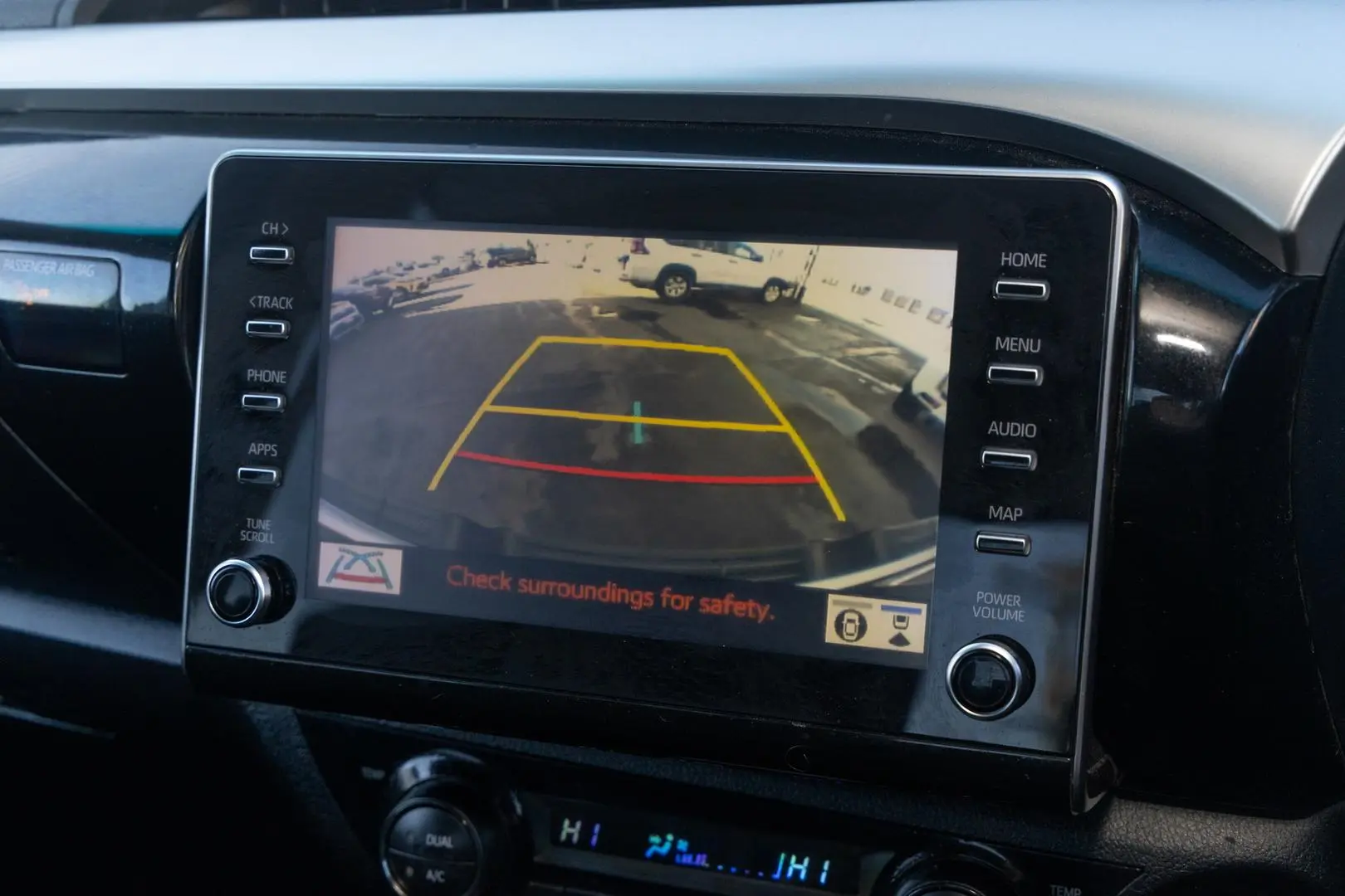 2023 Toyota Hilux Gallery Image 12