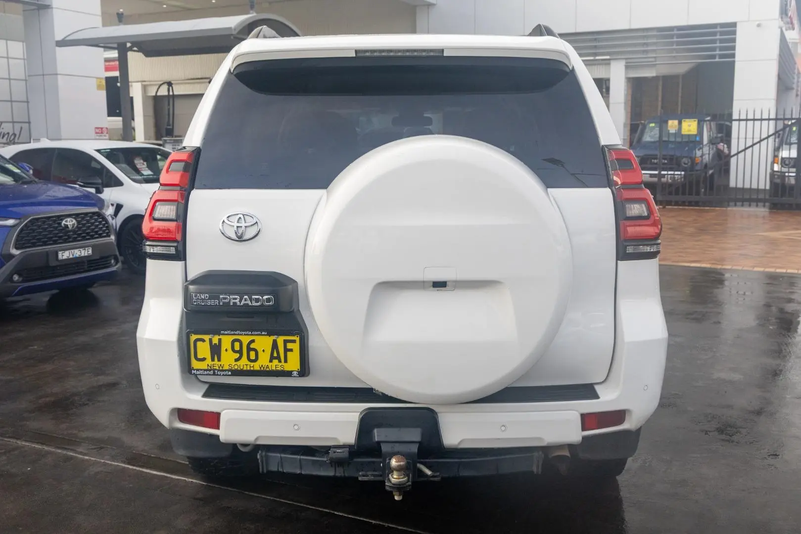 2019 Toyota Landcruiser Prado Gallery Image 5