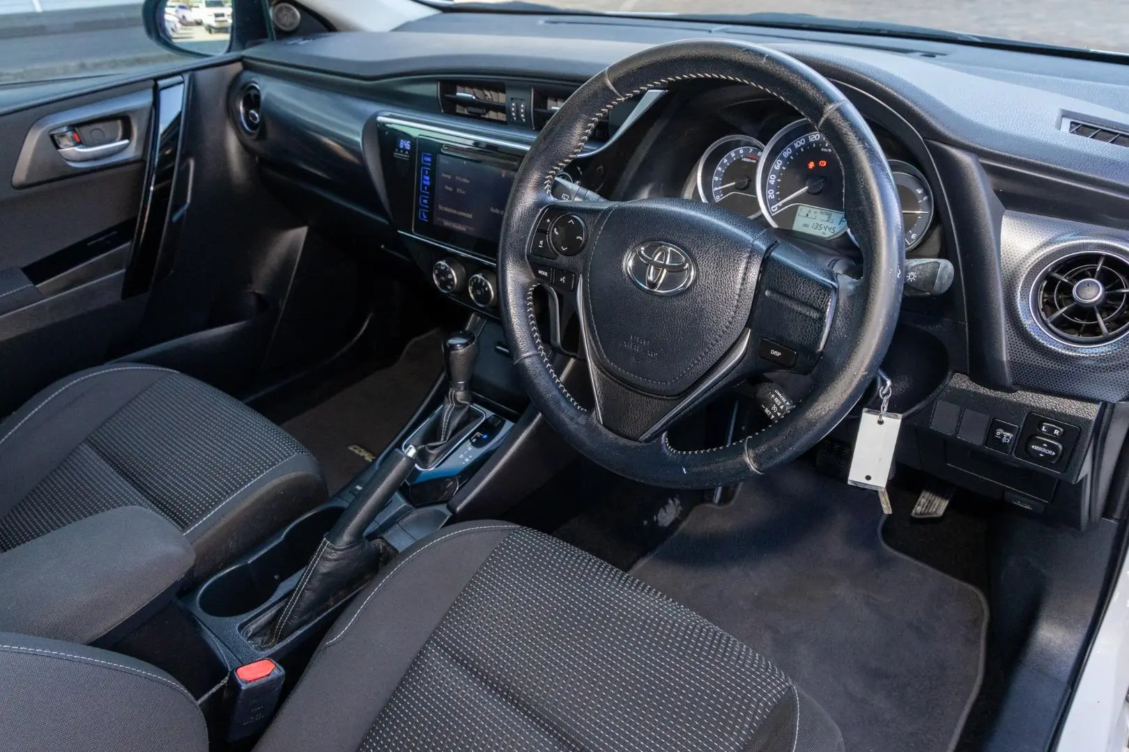 2017 Toyota Corolla Gallery Image 7