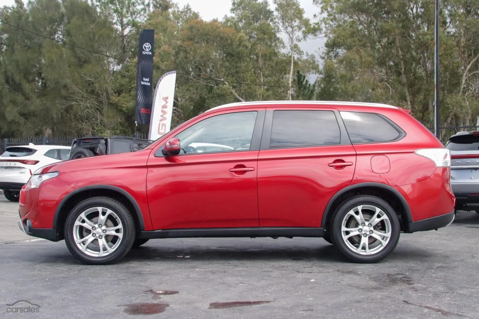 2014 Mitsubishi Outlander Image 3