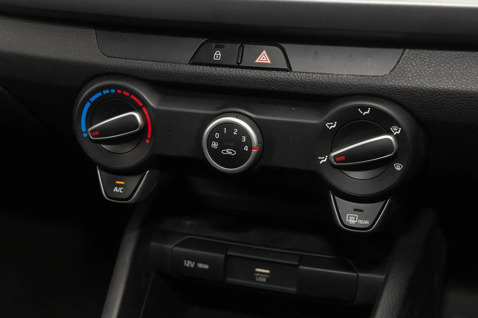 2023 Kia Rio Gallery Image 16