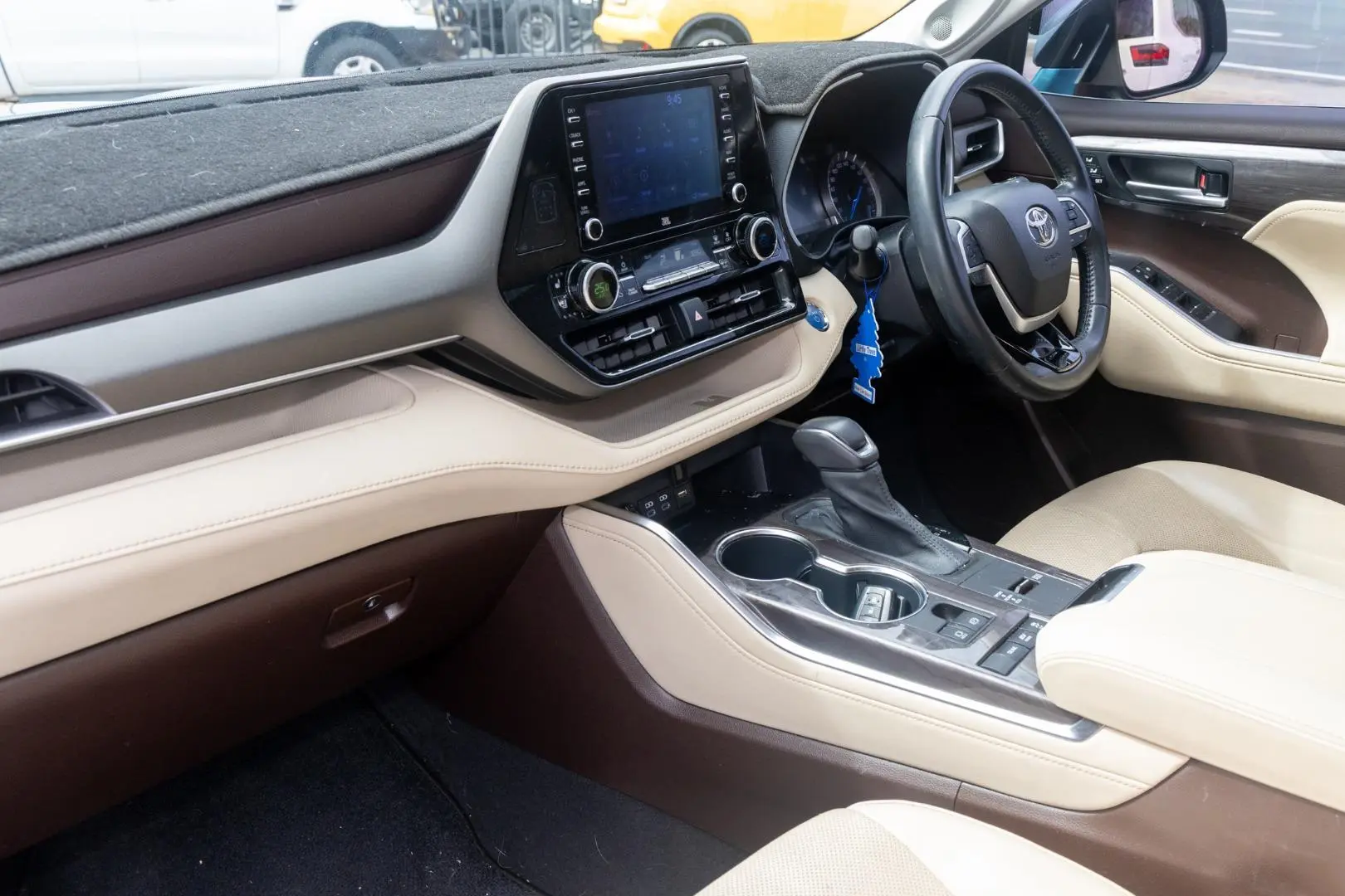 2022 Toyota Kluger Gallery Image 8