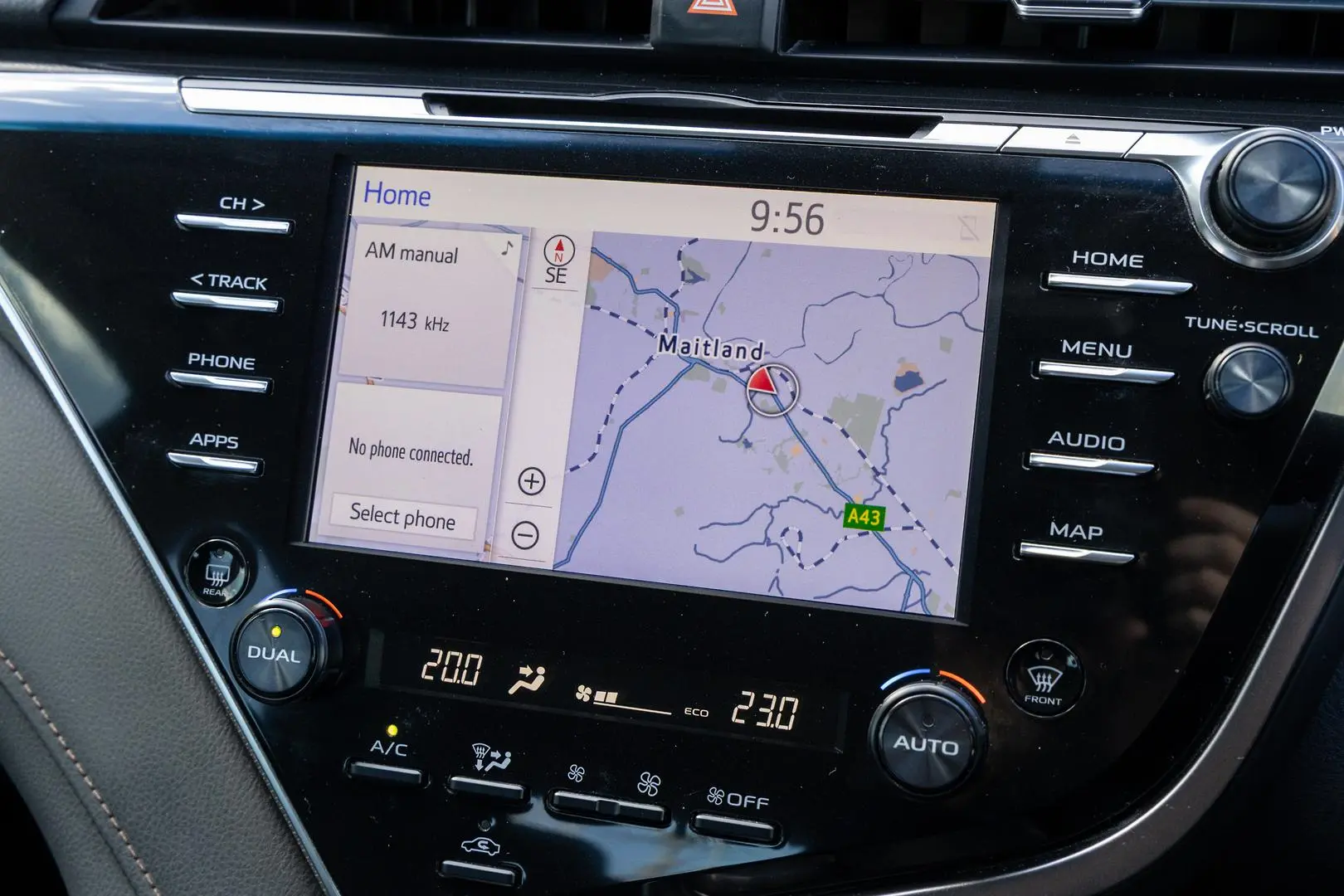 2018 Toyota Camry Gallery Image 14