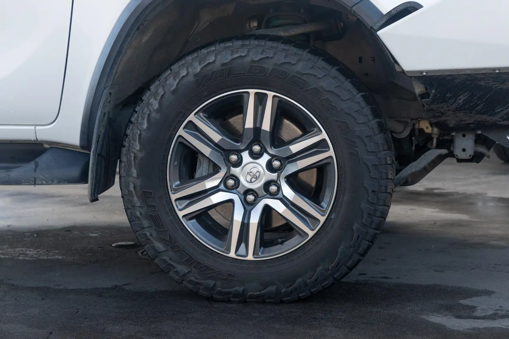 2018 Toyota Fortuner Gallery Image 22
