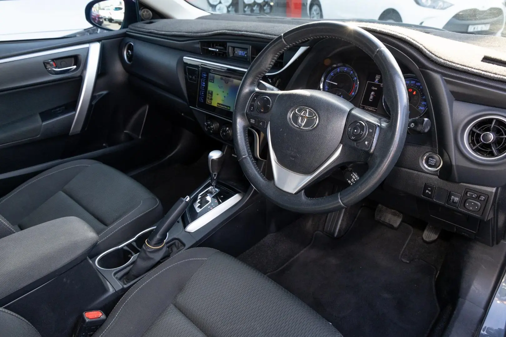 2018 Toyota Corolla Gallery Image 7