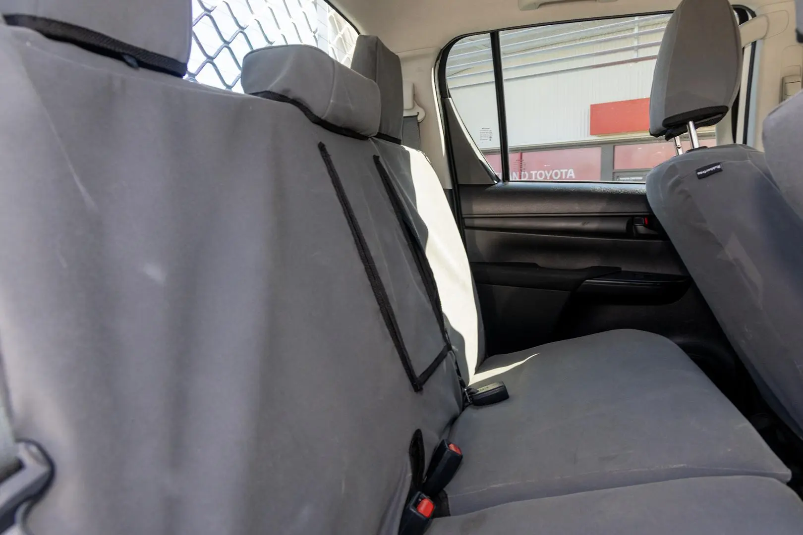 2021 Toyota Hilux Gallery Image 9