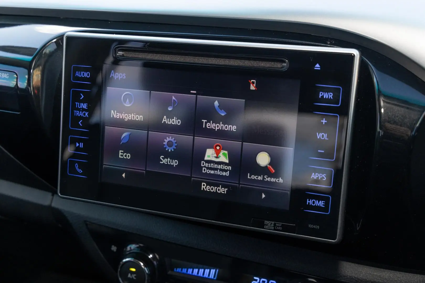 2019 Toyota Hilux Gallery Image 16