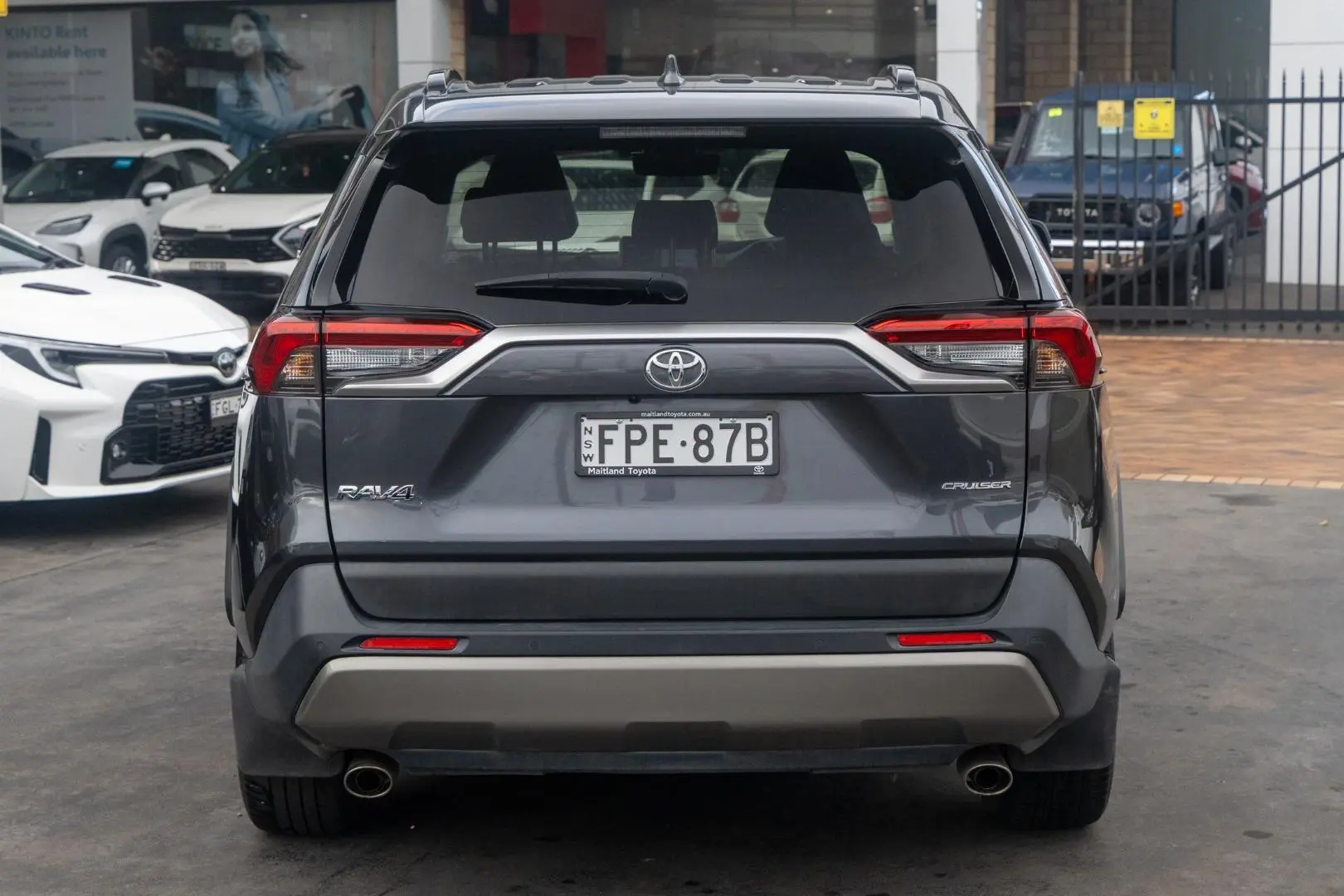 2022 Toyota RAV4 Gallery Image 5