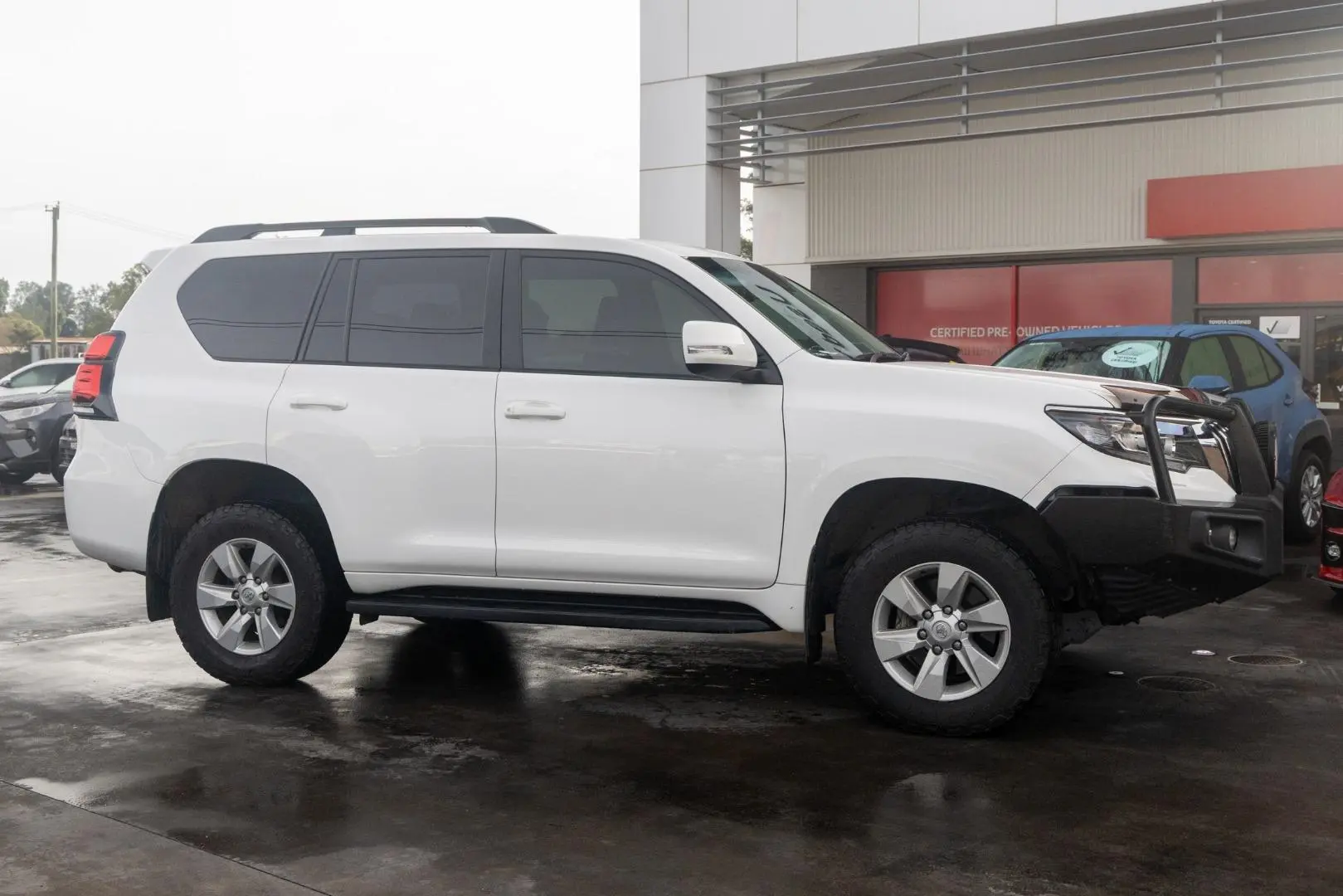 2021 Toyota Landcruiser Prado Gallery Image 3
