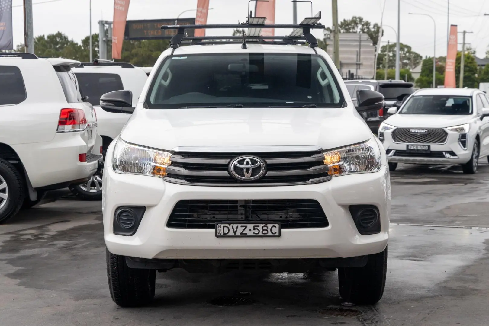 2018 Toyota Hilux Gallery Image 4