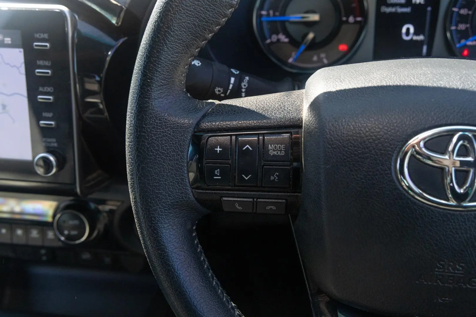 2023 Toyota Hilux Gallery Image 11