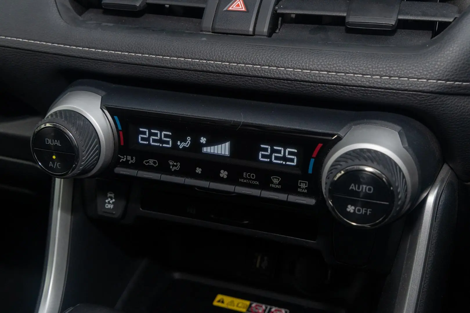 2024 Toyota RAV4 Gallery Image 16