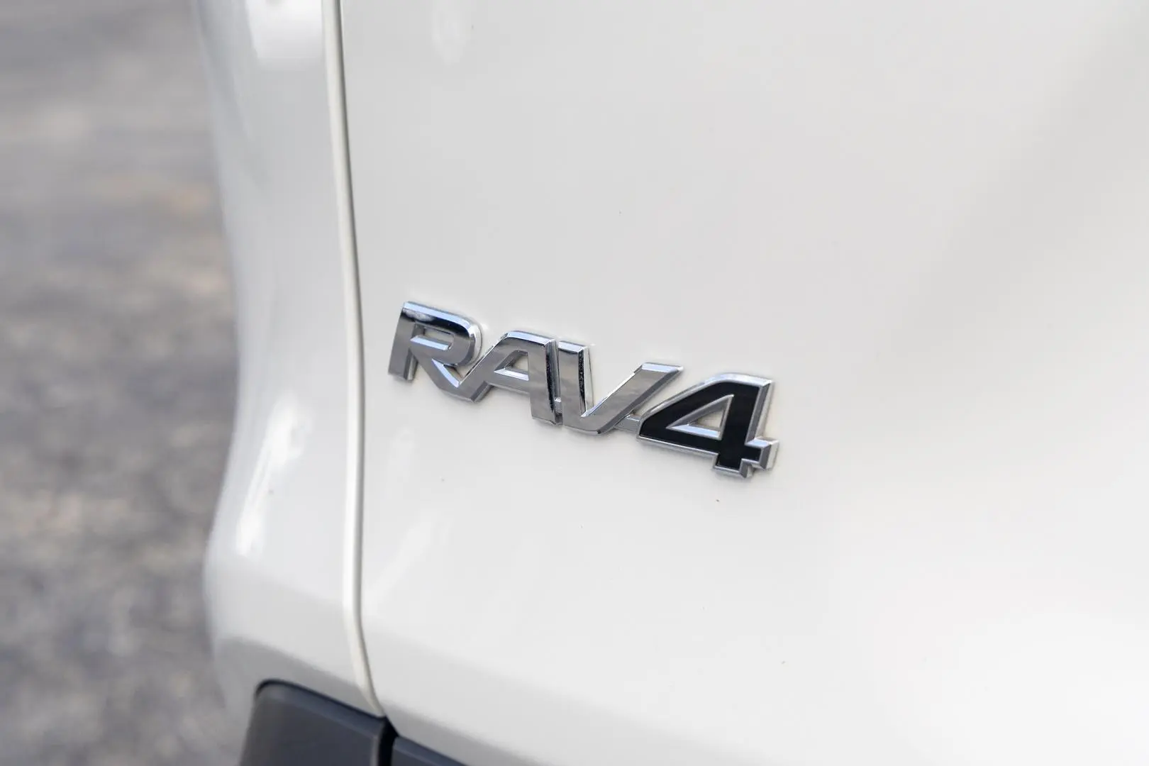 2019 Toyota RAV4 Gallery Image 21