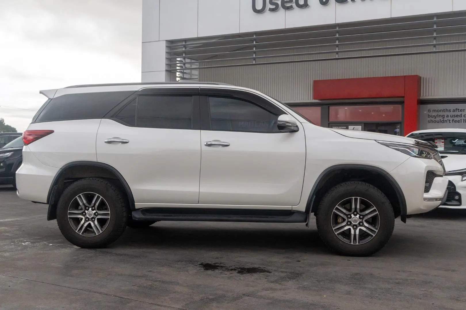 2020 Toyota Fortuner Gallery Image 3